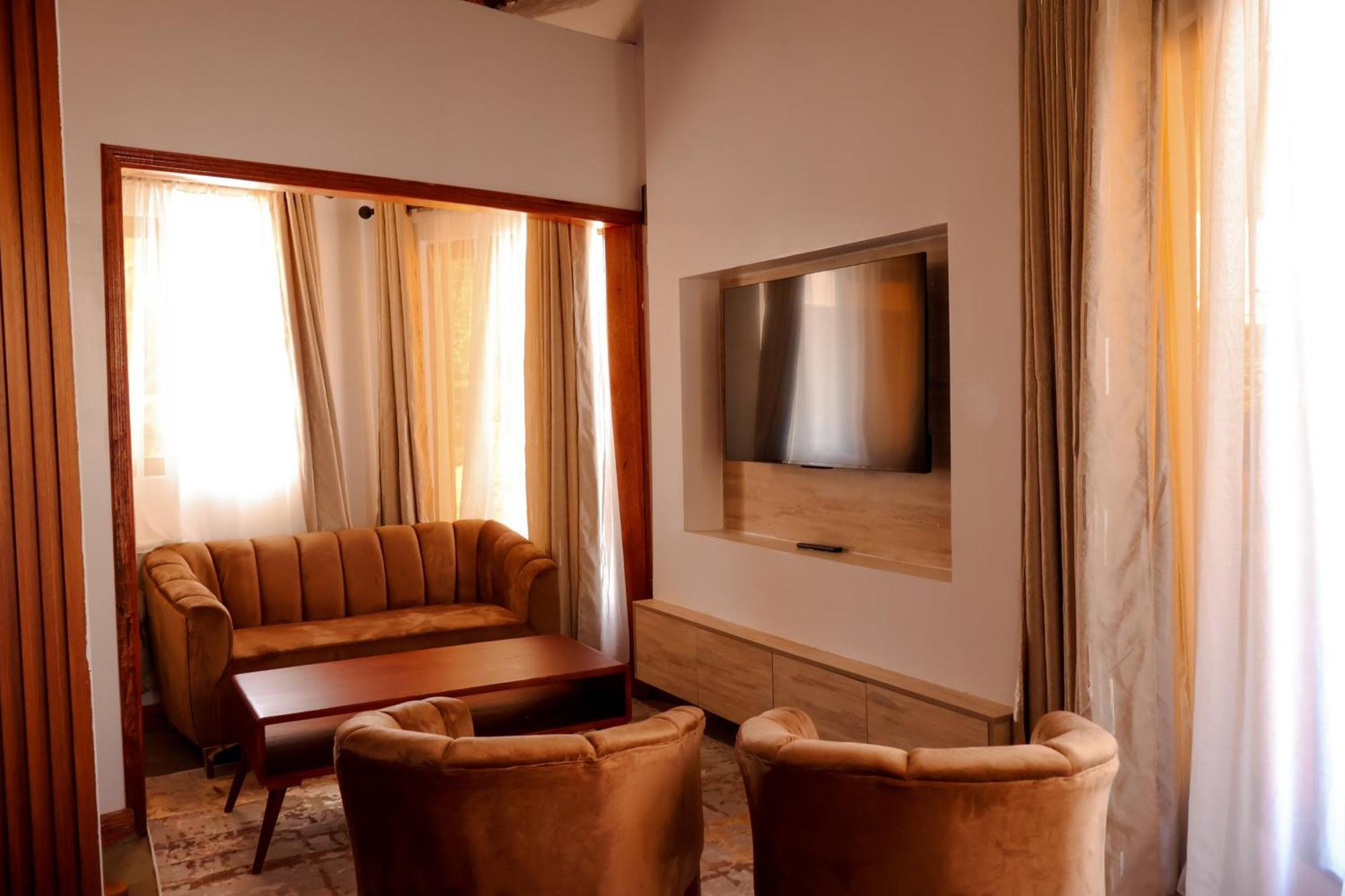 Winter Villa Resort & Spa Limited Embu Exteriör bild